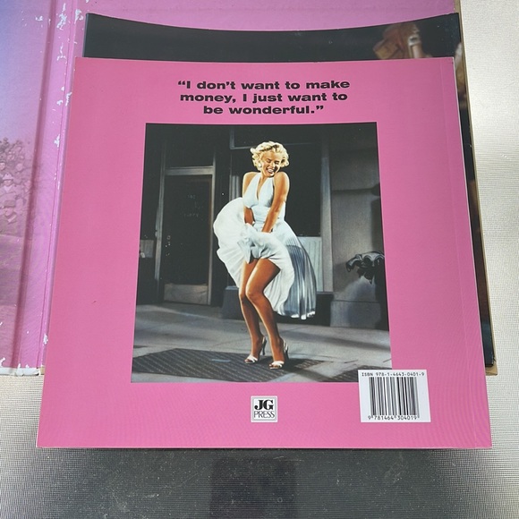 Marilyn Monroe book and CD - Picture 4 of 7